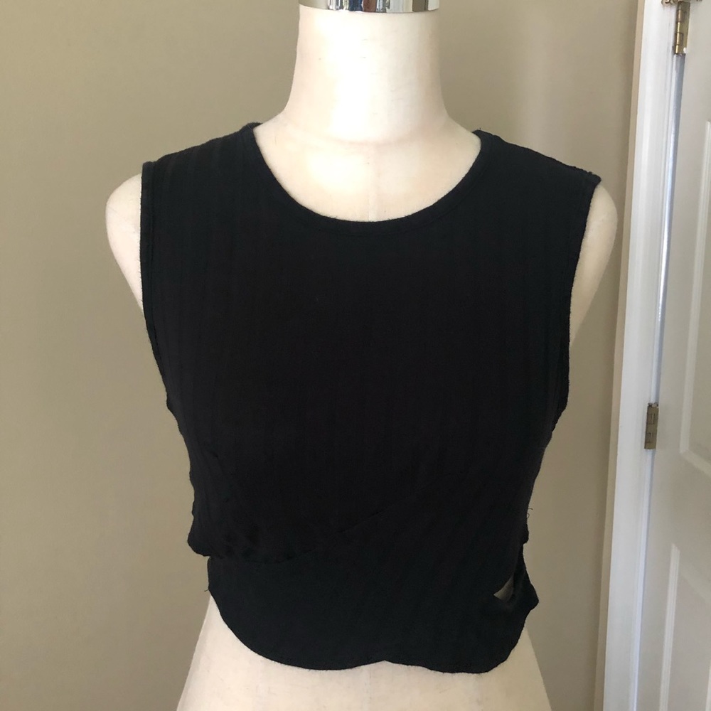 🔴Crop Top “S”